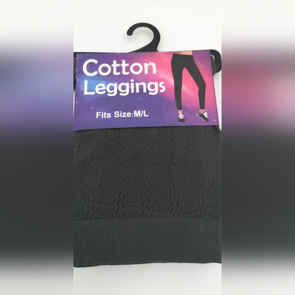 Men's Black Cable-Knit Leggings - Comfortable Stretch Fit